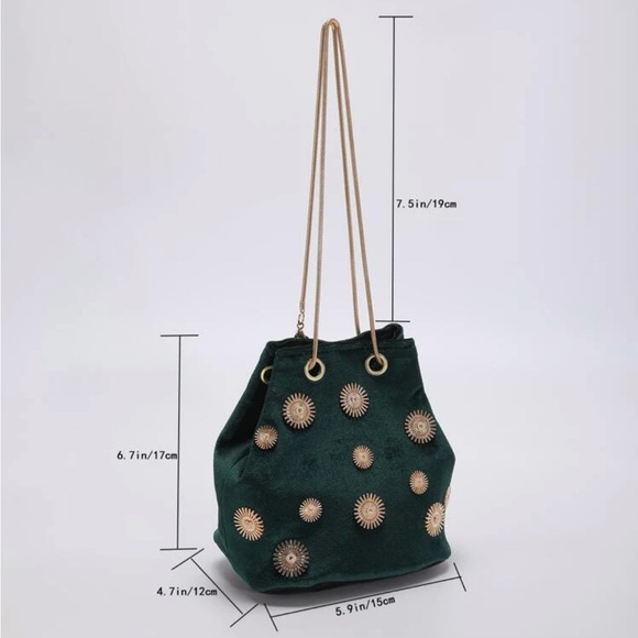Mini Metal Decor Bucket Bag - Picture 3 of 10